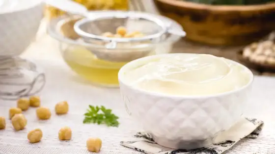 Majonez wegański idealny - jak zrobić krok po kroku?